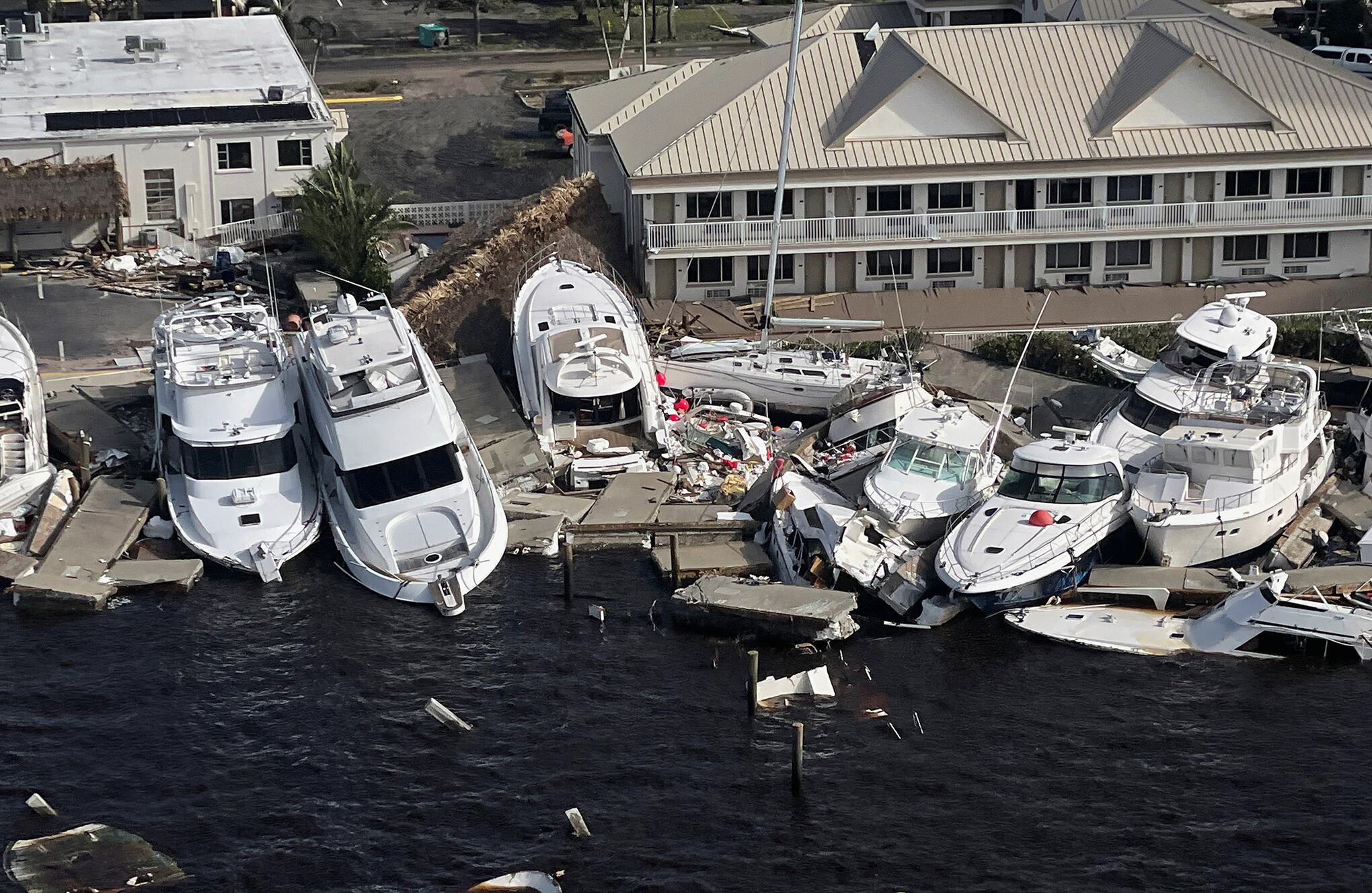 Imágenes aéreas muestran la magnitud de la destrucción del huracán Ian