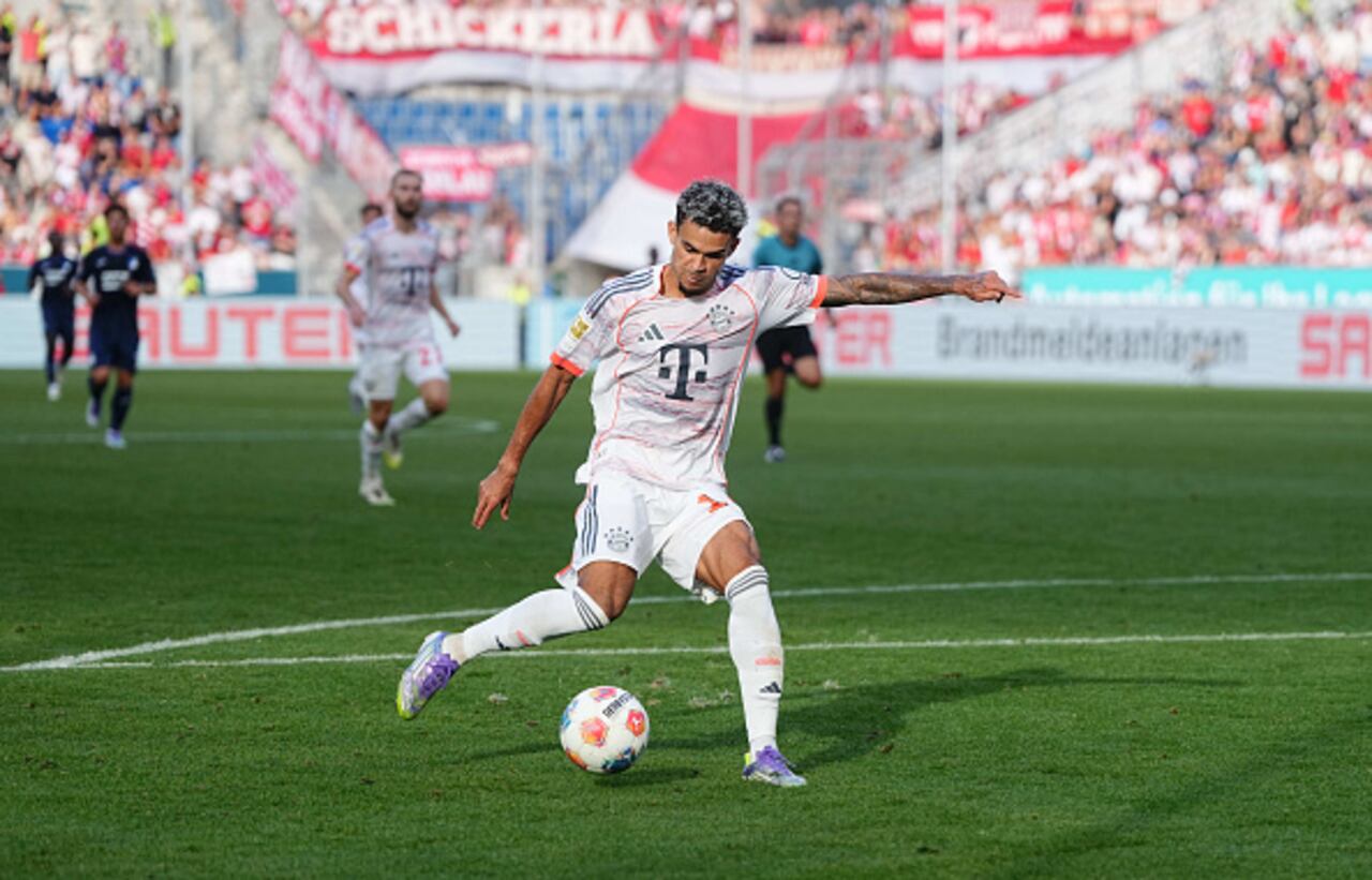 Luis Díaz tuvo varias oportunidades de anotar ante Hoffenheim, pero falló.