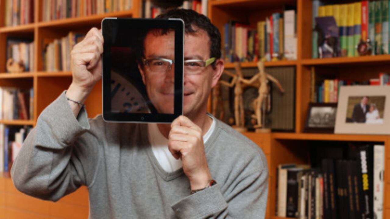 Vladdo encontró que, como con todos los productos Apple, la experiencia fue única desde el momento de abrir la caja. Le halló grandes virtudes, pero también algunas carencias.