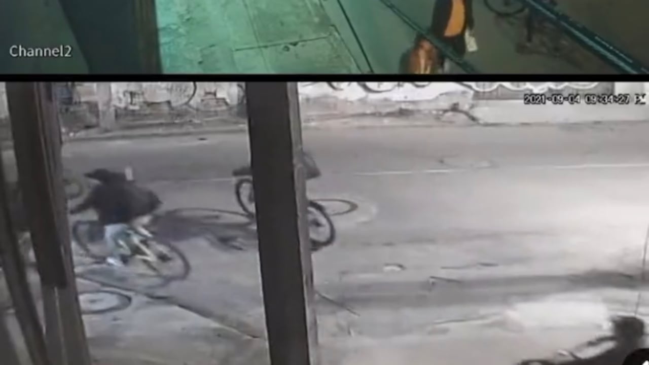 Video: En manada, ladrones en bicicleta roban en Bogotá