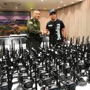 Alejandro Char, alcalde de Barranquilla y el general Herbert Benavidez, comandante de la Policía Metropolitana.