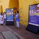 La Galería la aire libre se expone en la torre del reloj, en la Plaza de La Paz, de Cartagena.