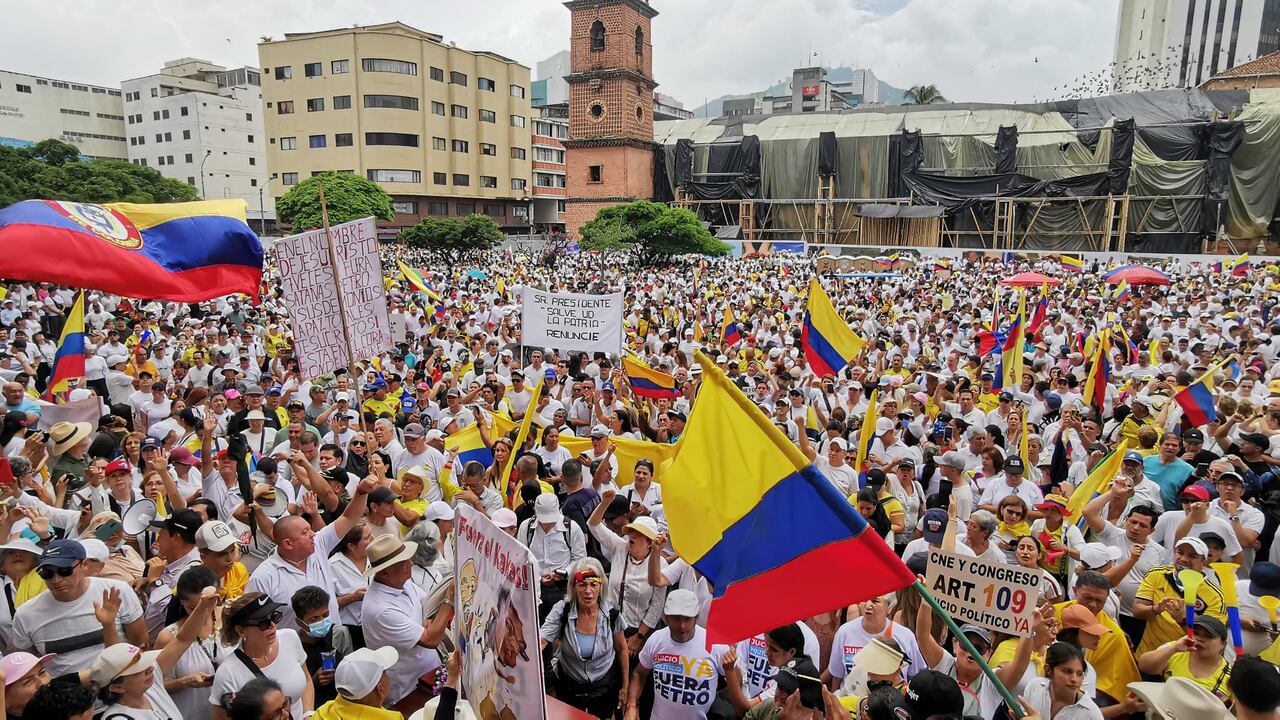 Marcha en contra del gobierno del presidente Gustavo Petro
