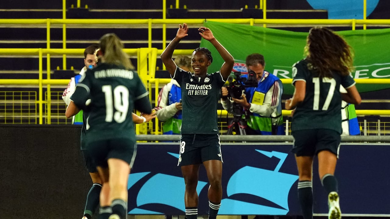 Linda Caicedo celebra contra el City