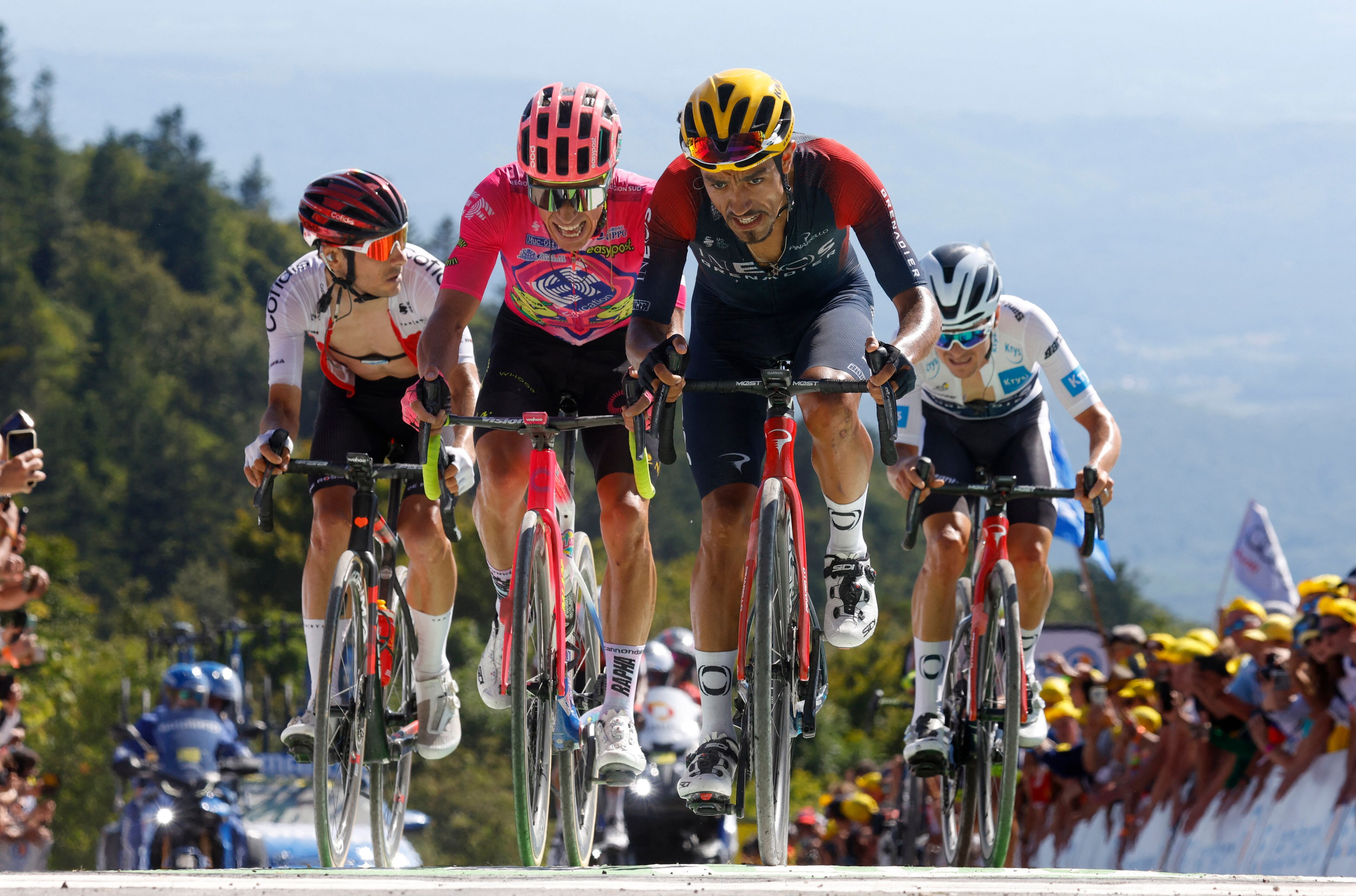 Gran actuación de Daniel Felipe Martínez (INEOS Grenadiers) junto a Rigoberto Urán (EF Education - Easy Post) en la etapa 14