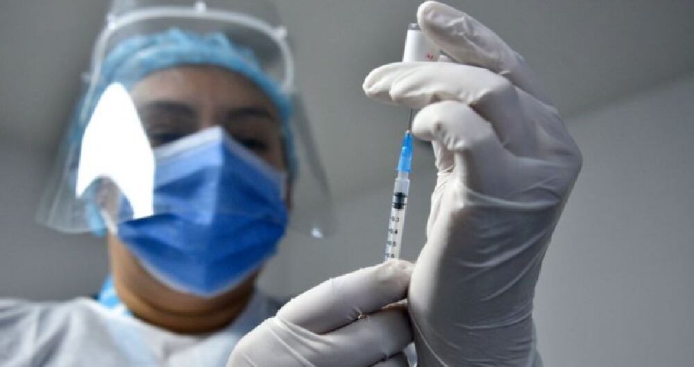 La distribución de la vacuna en el mundo no está siendo equitativa. BBC / GETTY IMAGES