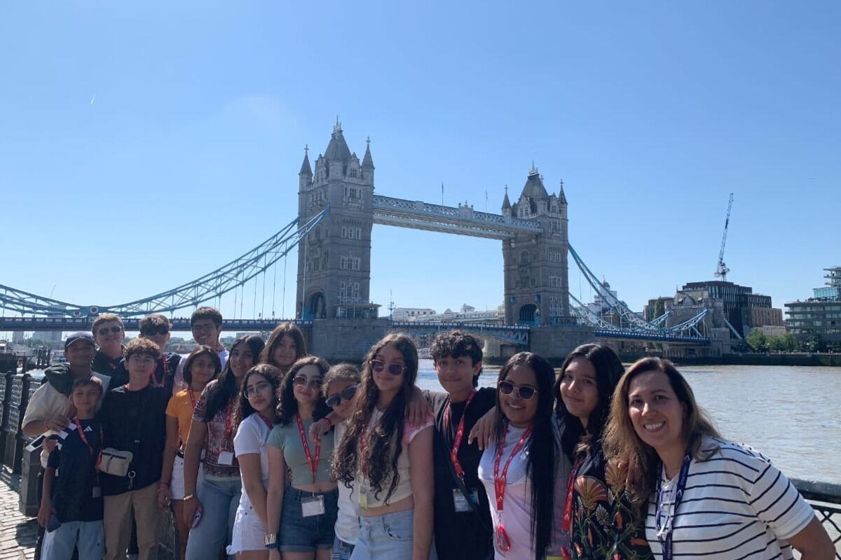 Estudiantes del Colegio Santa Francisca Romana, conocido como Las Pachas