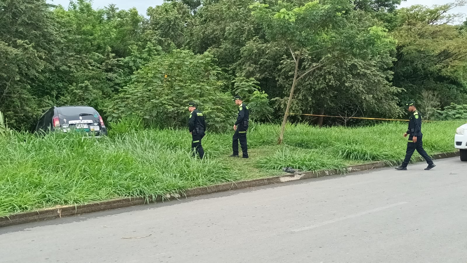 Cuatro sicarios en moto mataron dos personas en Cali