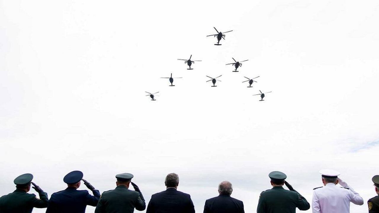 El ministro de Defensa, Guillermo Botero estuvo presente en la celebración de los cien años de la Fuerza Aérea. Foto: Presidencia de la República