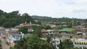 Necoclí, una población con cerca de 50 mil habitantes, está al borde del colapso por la sobrepoblación producto de la llegada de migrantes.