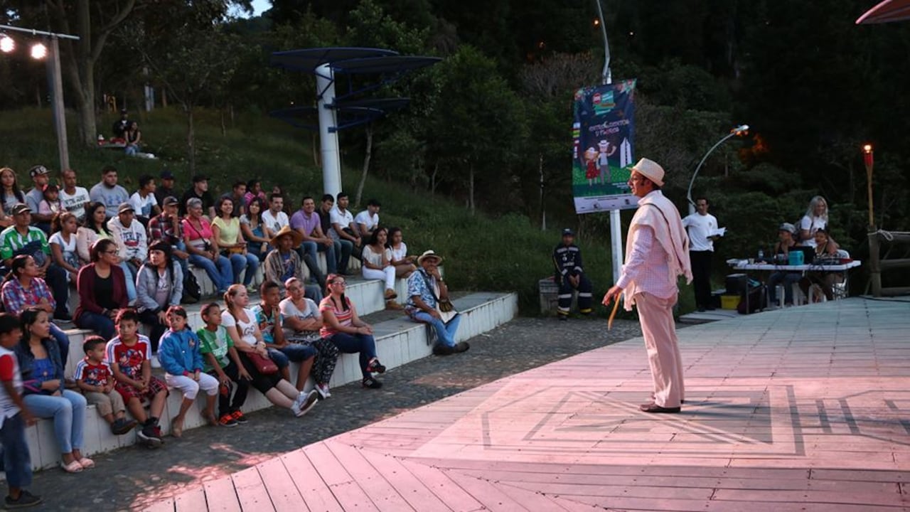 El festival nació en el 2000 con la corporación Viva Palabra.