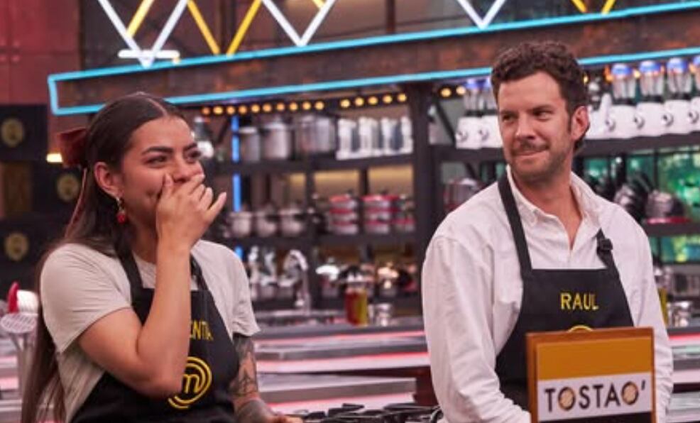 Raúl Ocampo dejó en evidencia si tiene una relación amorosa con Valentina Taguado o no.