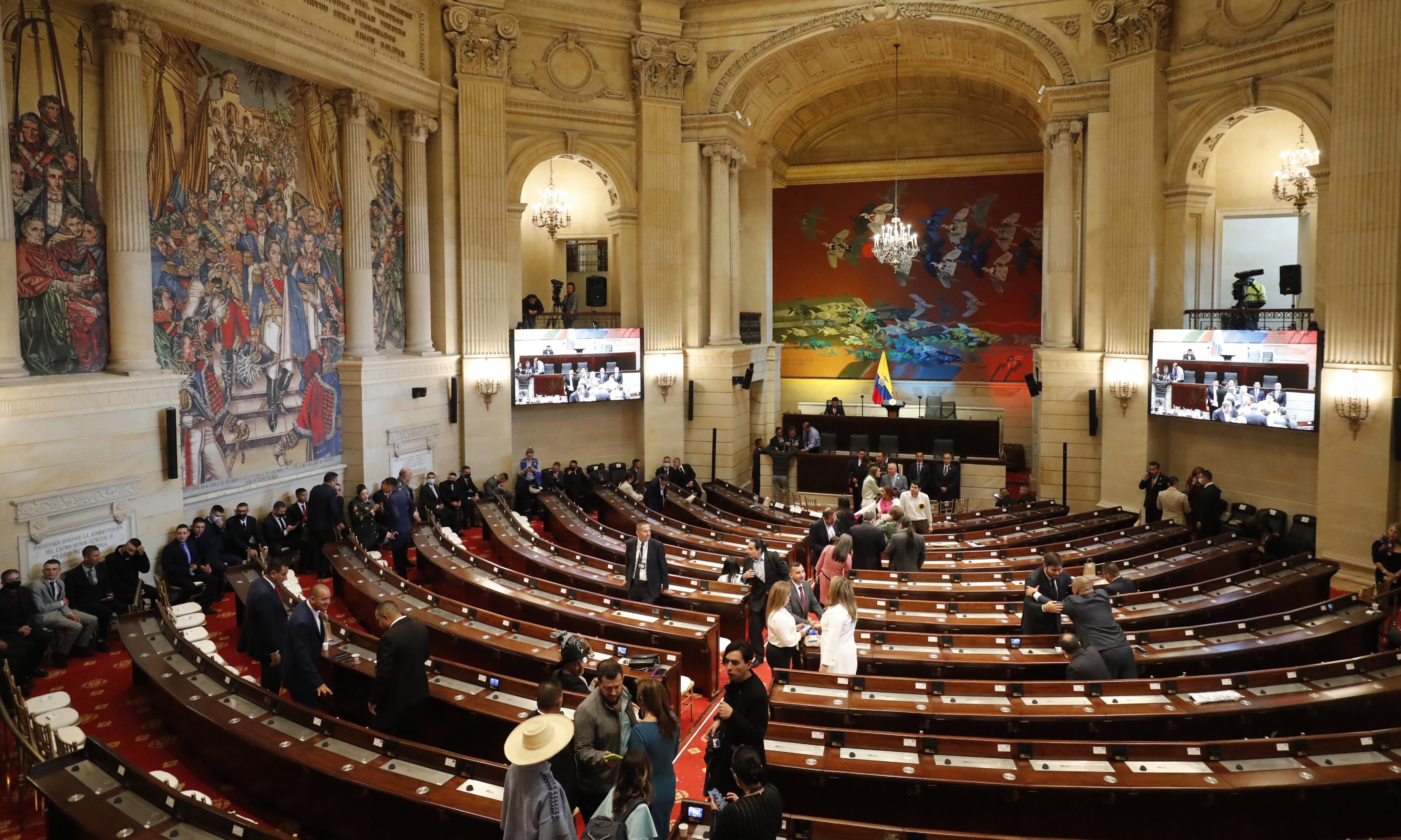 Representantes de Curules de Paz en el congreso
