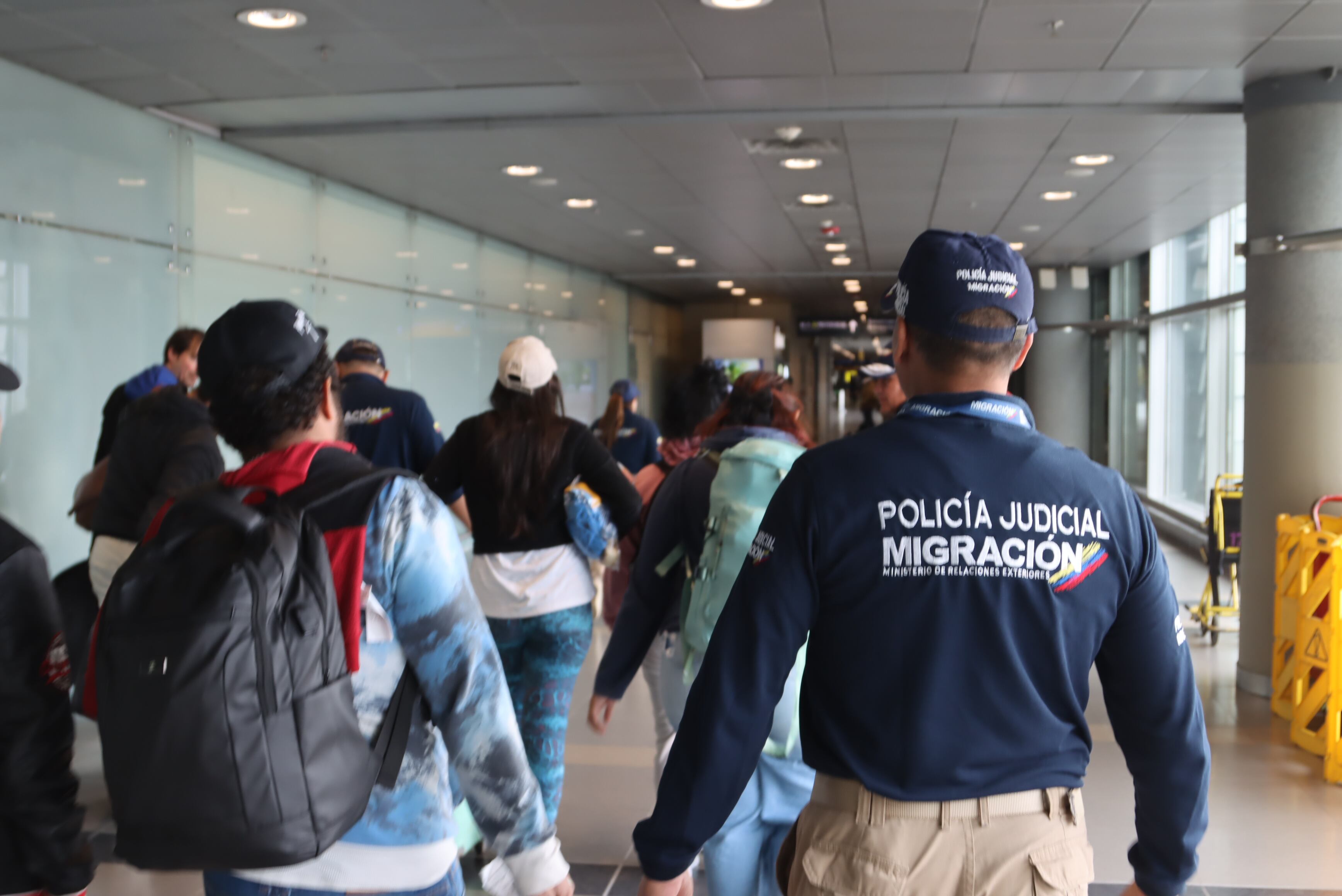 Rescatan a 20 colombianos víctimas de trata de personas en Camboya.