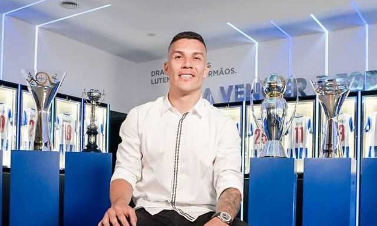 Matheus Uribe se despide del Porto.