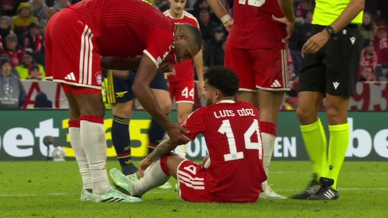 Luis Díaz salió lesionado del juego entre Bayern Múnich y Arsenal