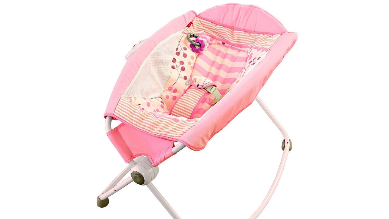 La multa a Mattel Colombia está relacionada al producto “F-P Mecedora Rock ‘n Play Sleeper” de la marca Fisher – Price.