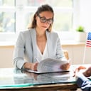 El dólar genera incertidumbre a la hora de tramitar la visa.