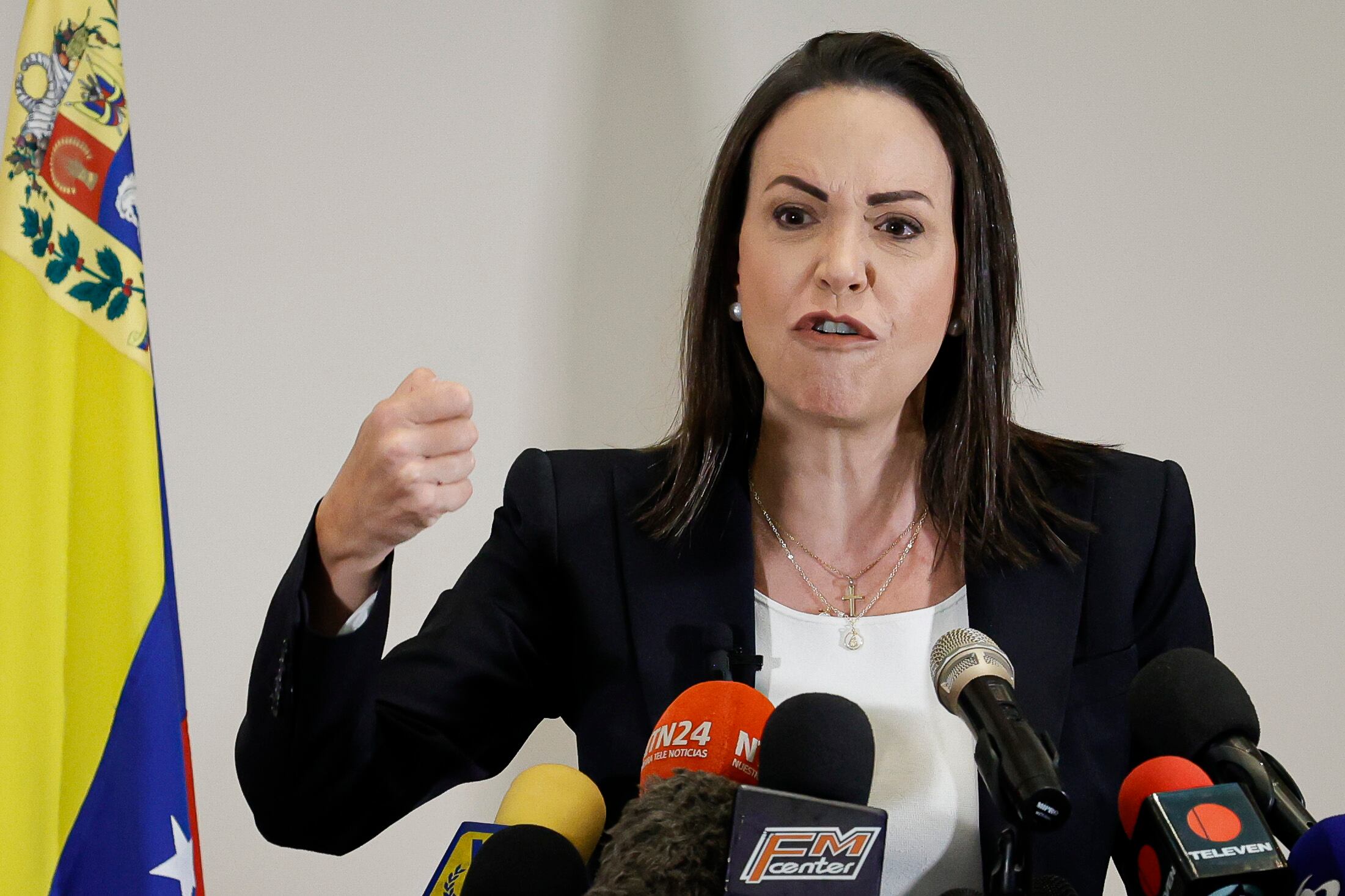 María Corina Machado quedará inhabilitado para ocupar cargos públicos por 15 años retroactivos a partir de 2015.