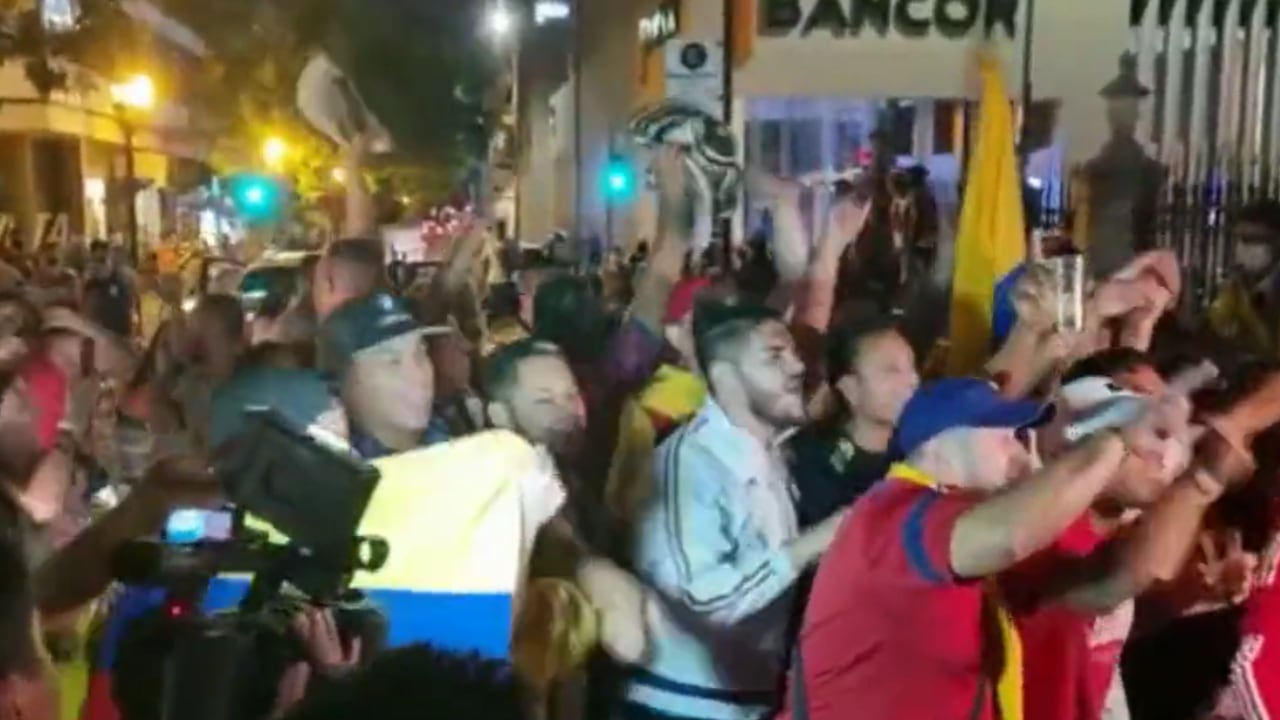 La Selección Colombia recibió a los hinchas a pocas horas del trascendental choque ante Argentina