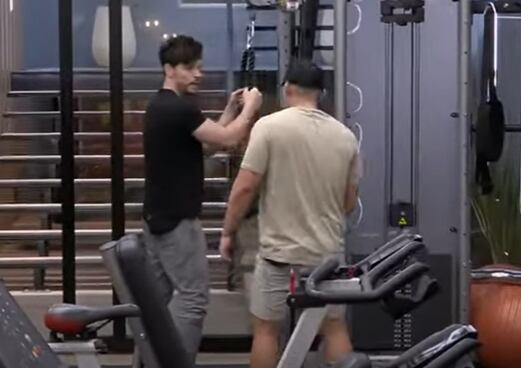 Alfredo Redes y Julián Trujillo no dudaron en enfrentarse por la supuesta trampa que se produjo en la prueba de salvación.