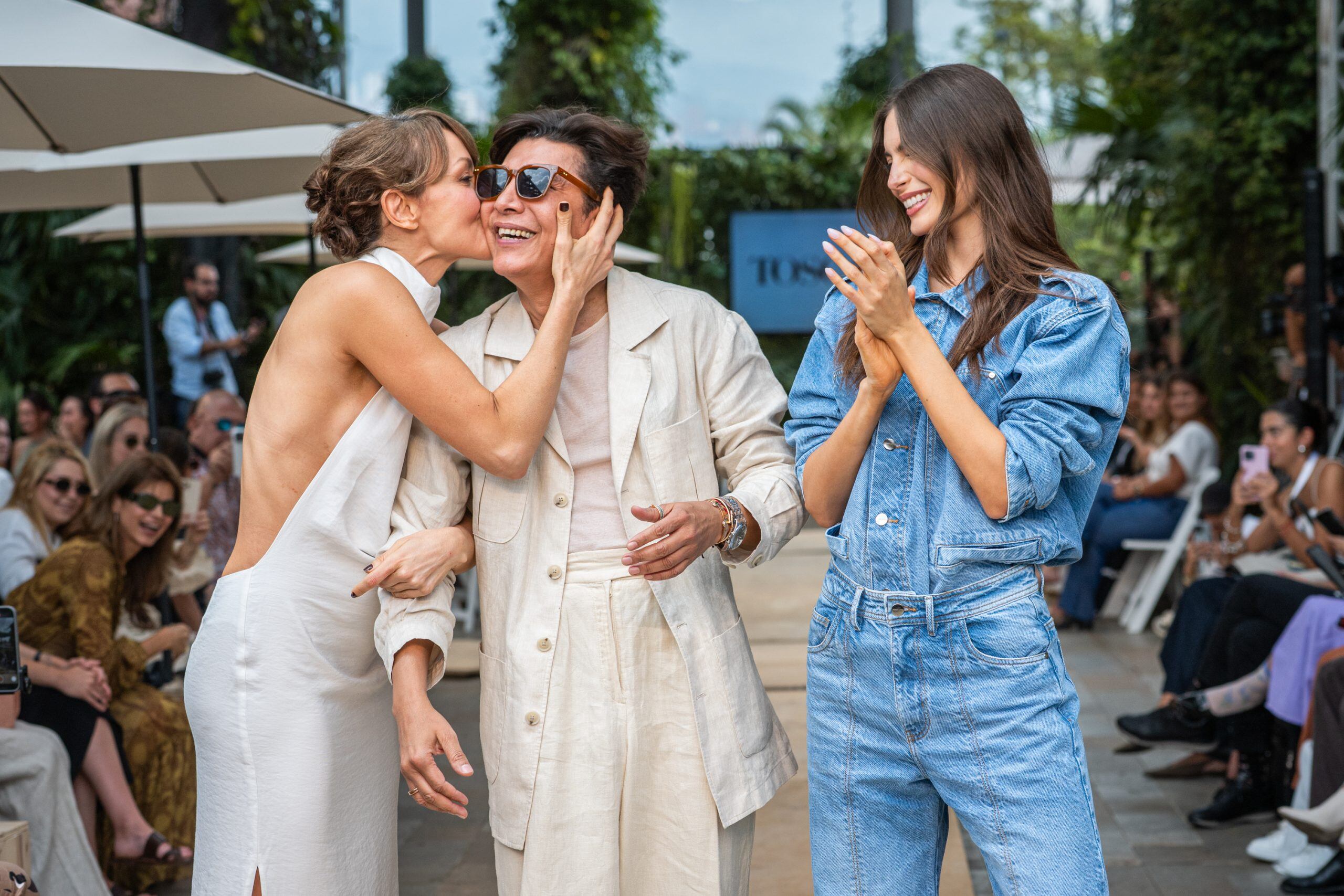 La actriz Carolina Gómez desfiló en la pasarela de Toscano de Franklin Ramos en Colombiamoda 2025