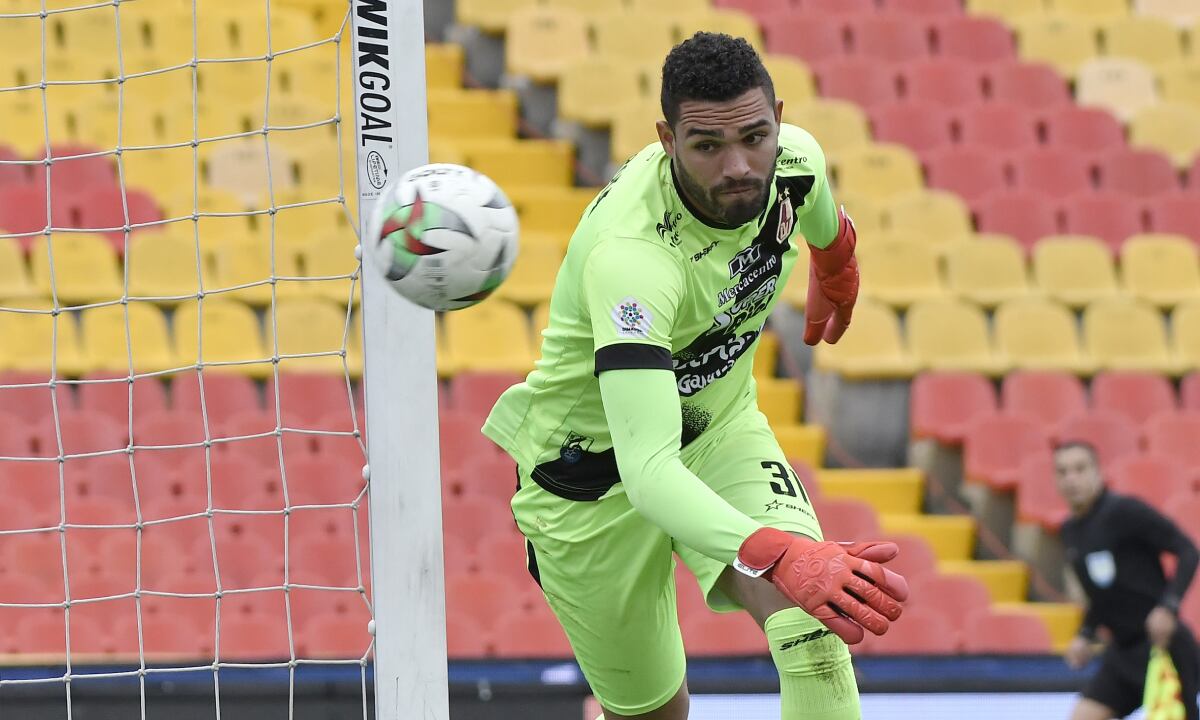 Álvaro Montero, arquero Deportes Tolima - Liga BetPlay. Foto: Dimayor