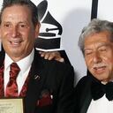 Darío Gómez junto a su amigo, Aníbal Ramírez, quien era su guitarrista de requinto.