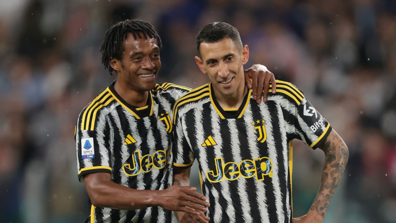 Juan Guillermo Cuadrado y Ángel Di María, en partido con la Juventus.