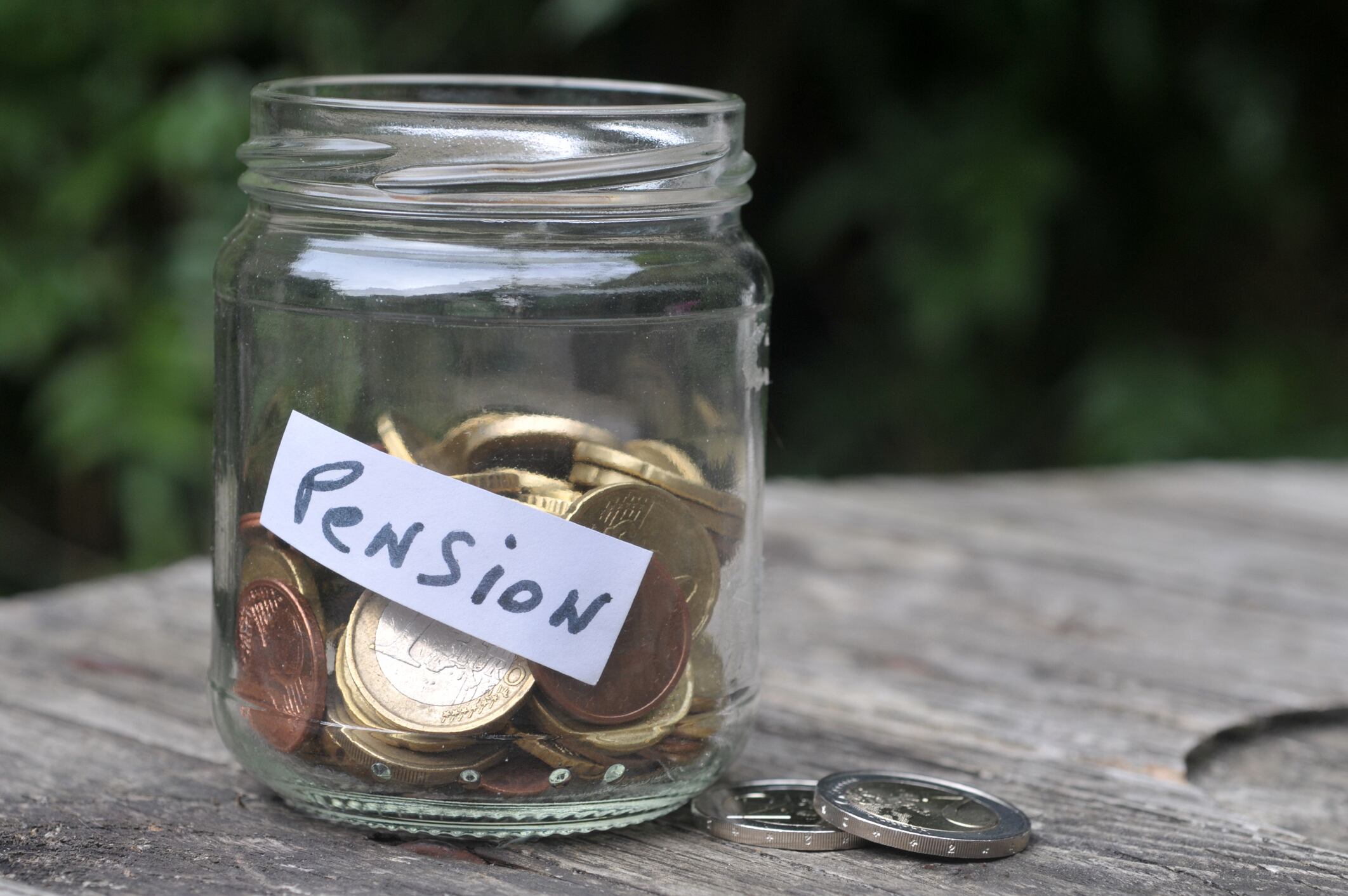 El Banco de la República, a través de la Ley 797 de 2003, establece un límite claro para las pensiones en Colombia, lo que requiere atención por parte de los trabajadores y pensionados.