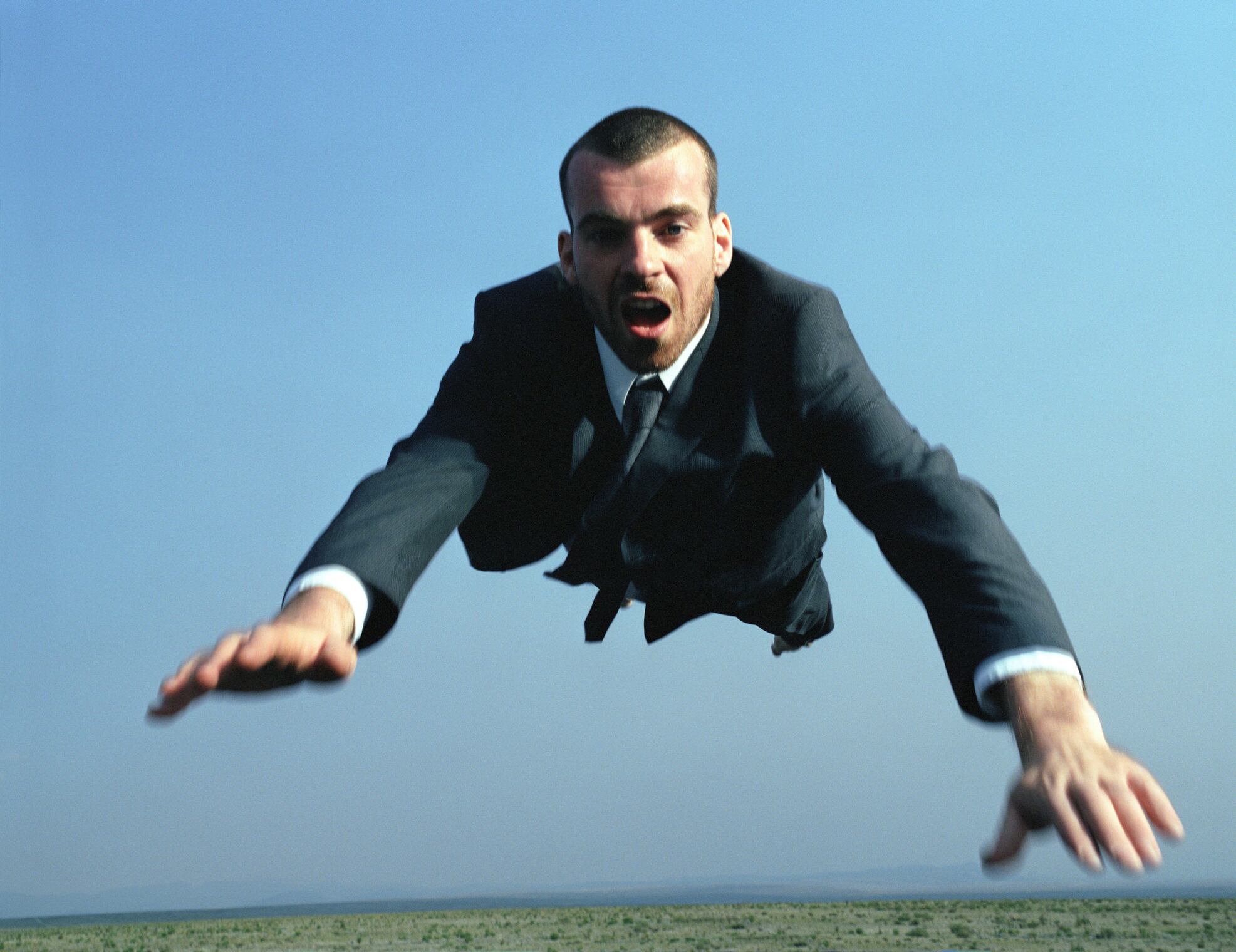 Según la simulación, cualquier elemento no fijado podría desplazarse de manera impredecible.