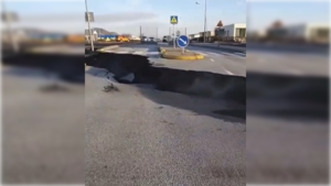 Impactantes imágenes de Islandia por enorme grieta en el piso