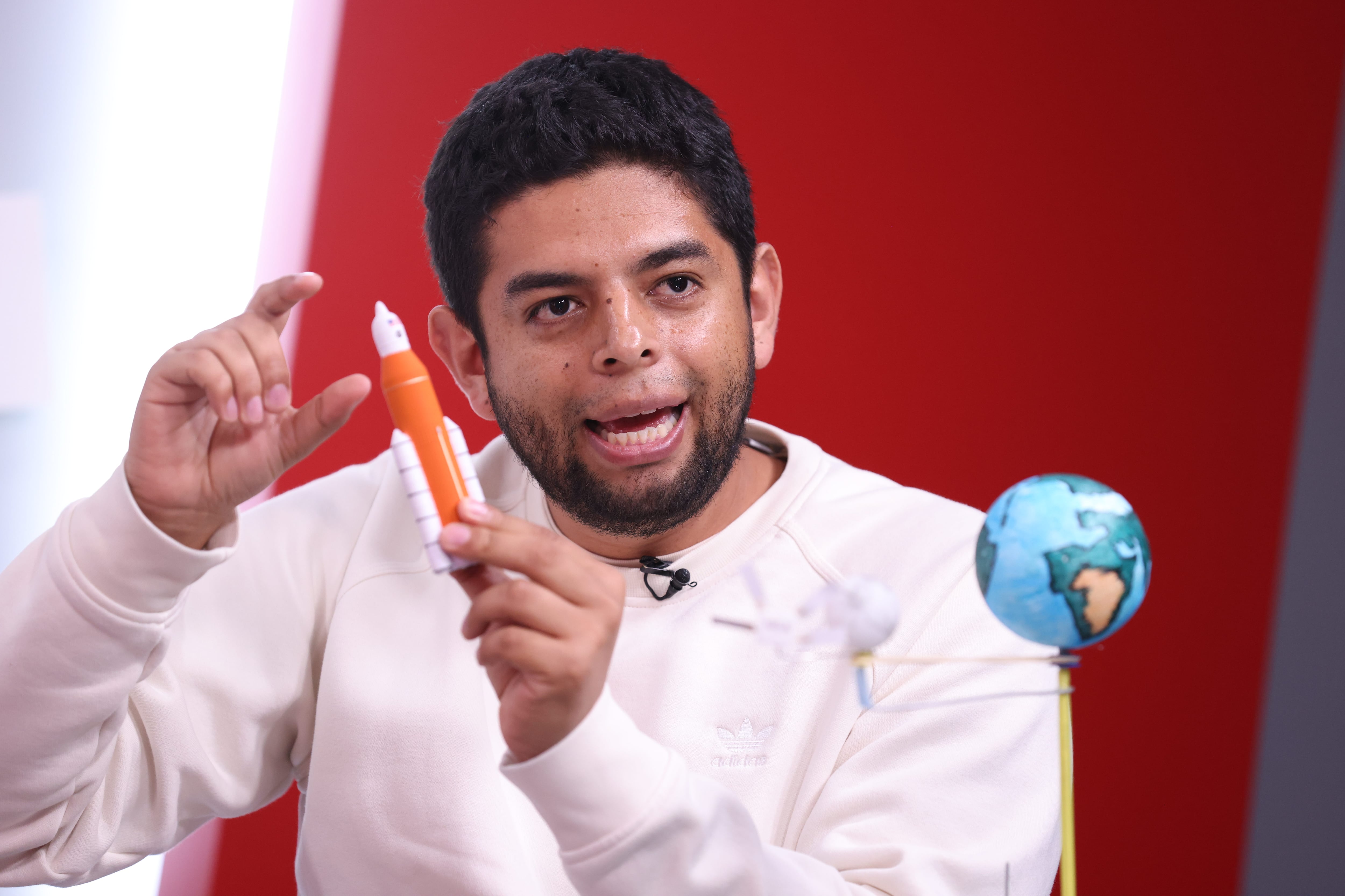 Faber Burgos, influencer de ciencia
