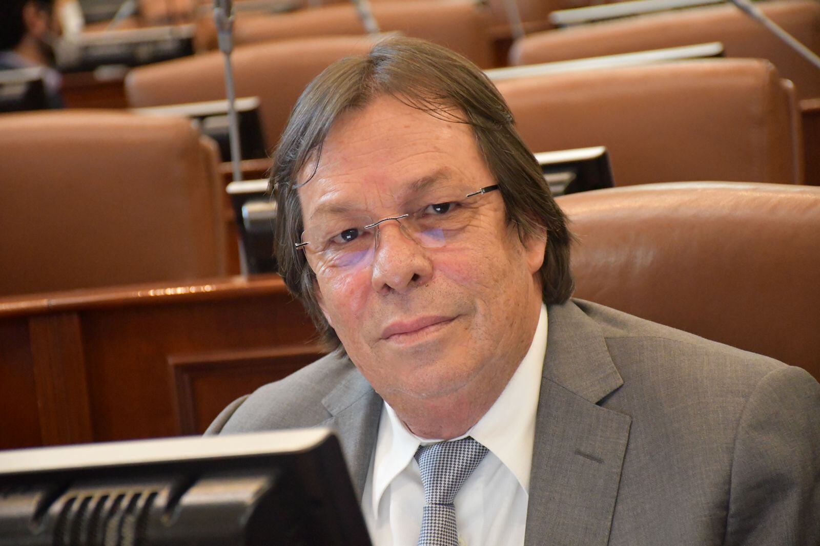 César Lorduy, representante de Cambio Radical, considera que establecer sedes de los ministerios en las regiones ayuda a la reactivación económica