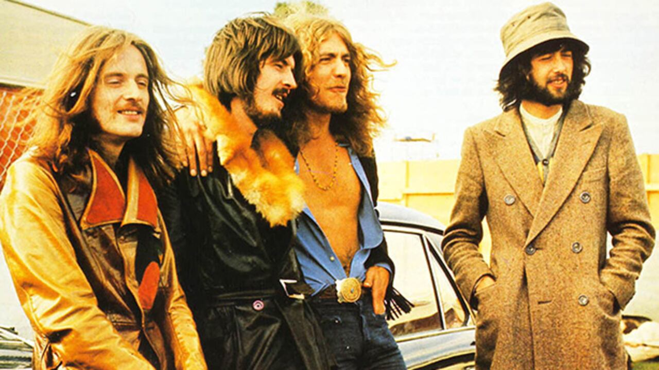 John Paul Jones, John Bonham, Robert Plant y Jimmy Page, integrantes de Led Zeppelin, tenían reputación de botar por la ventana los muebles de los hoteles.