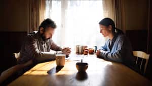 Para los creyentes, la clave de una relación duradera es tener a Dios en el centro.