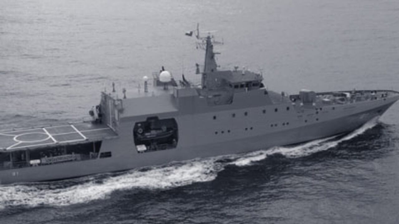 Los planos, licencias y materiales para hacer un buque guardacostas como este OPV 80 es el negocio que en 2008 firmaron el astillero alemán Fassmer y Cotecmar.
