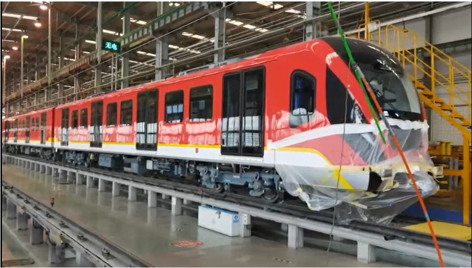 Primer tren del metro de Bogotá.