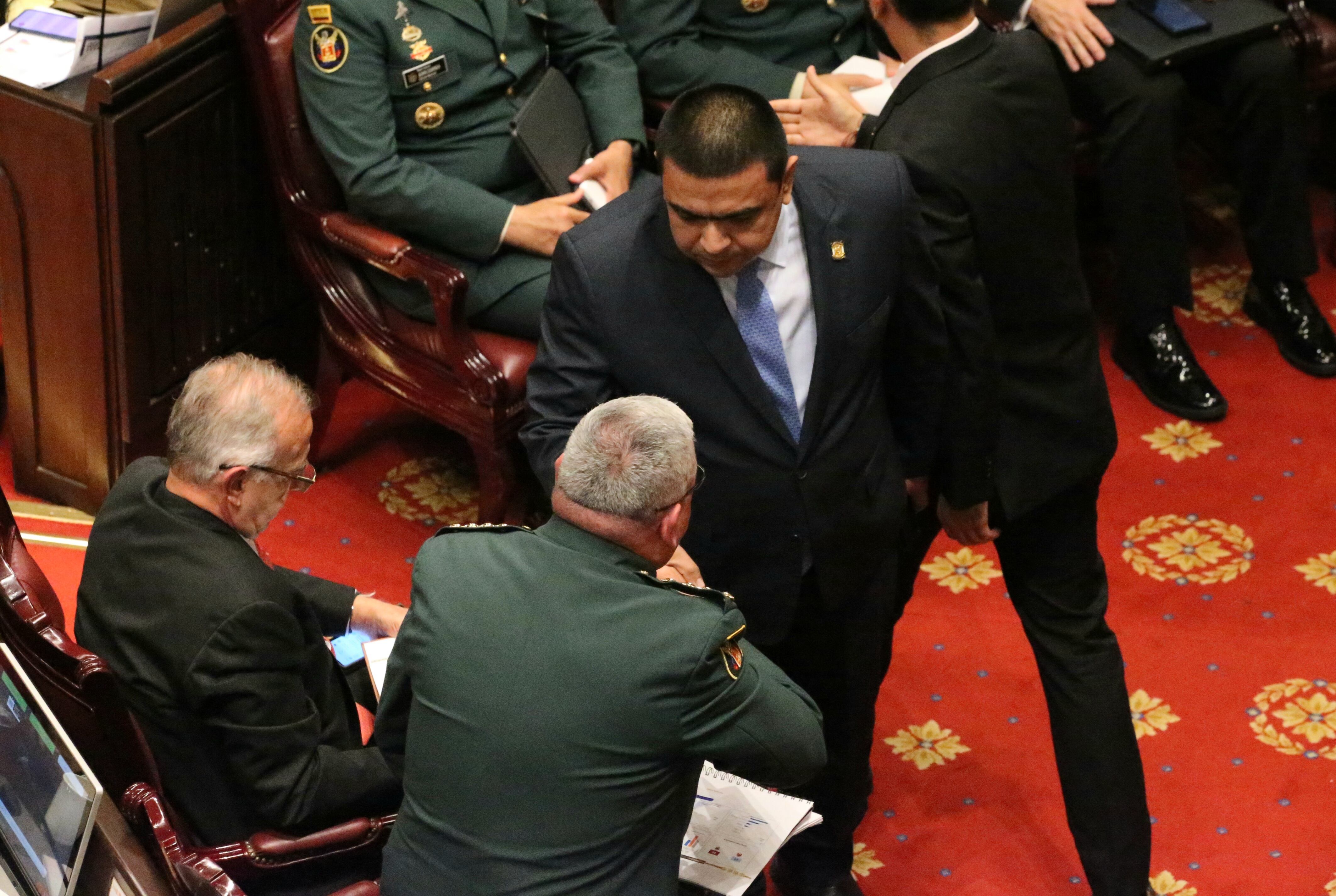 Moción de censura Ministro de defensa Iván Velásquez