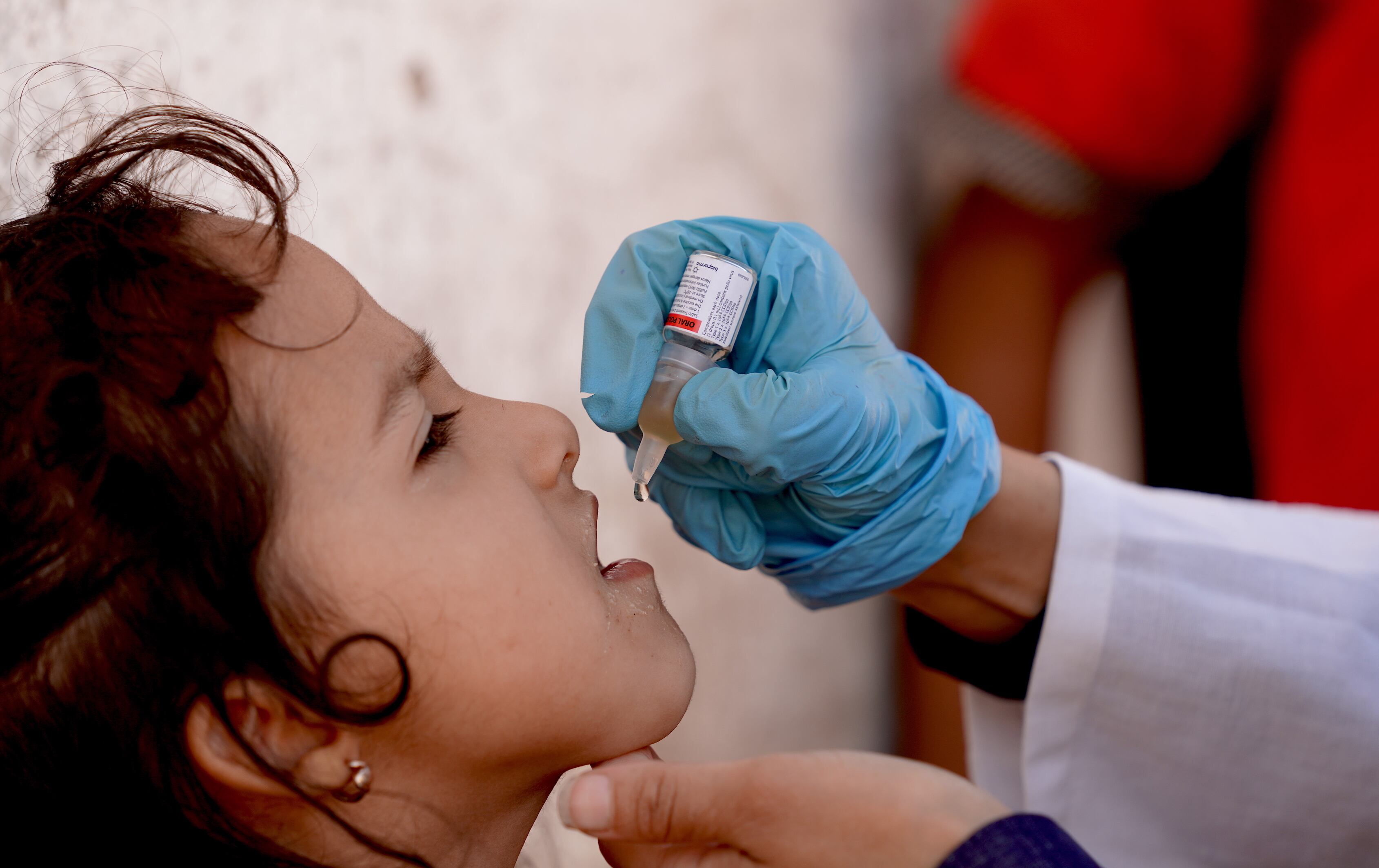 TAIZZ, YEMEN - FEBRUARY 19: Vaccination campaign launched with the support of the Yemeni Ministry of Health, the World Health Organization (WHO) and the United Nations Children's Fund (UNICEF) to prevent the polio epidemic in the country in Taizz, Yemen on February 19, 2022. (Photo by Abdulnasser Alseddik/Anadolu Agency via Getty Images)