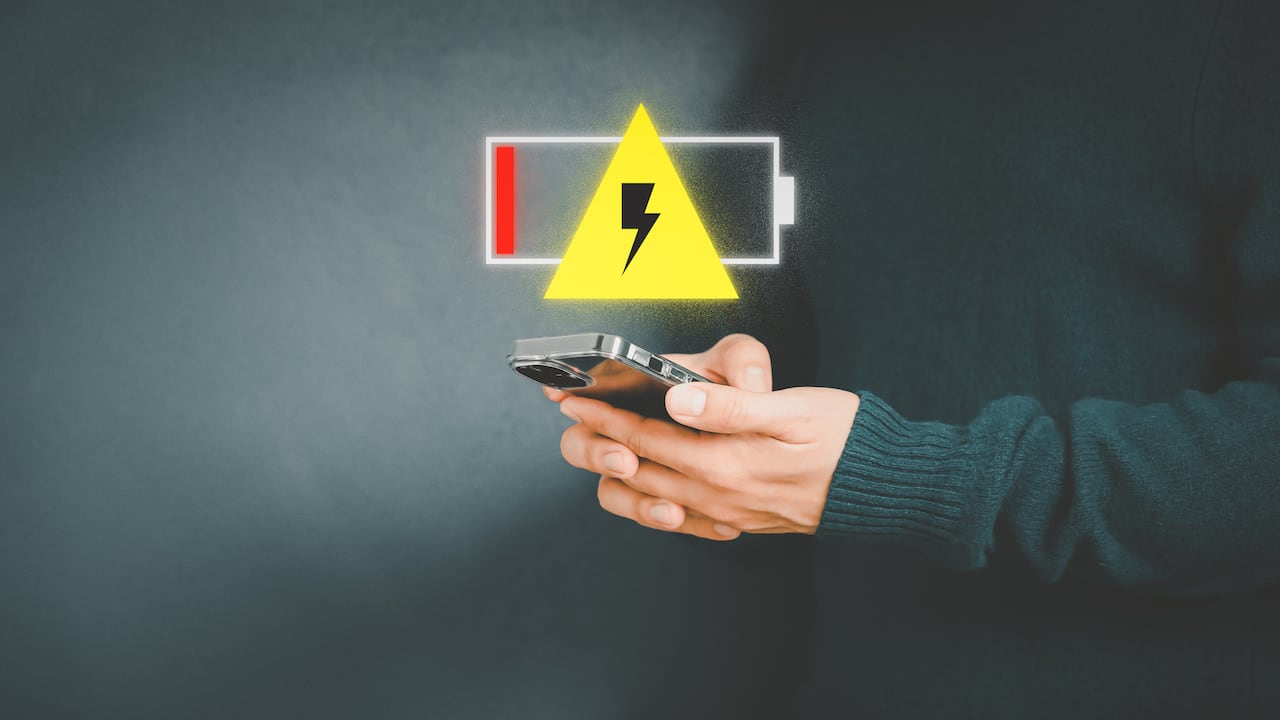 Algunos hábitos diarios pueden hacer que la batería del celular dure mucho menos de lo esperado.