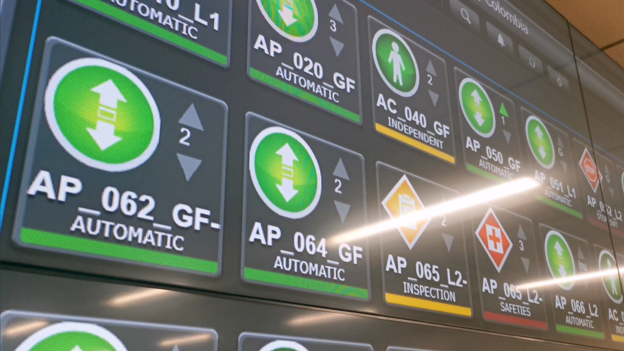 El aeropuerto cuenta con una infraestructura tecnificada y con tecnología de punta que permiten hacer más eficientes los procesos.