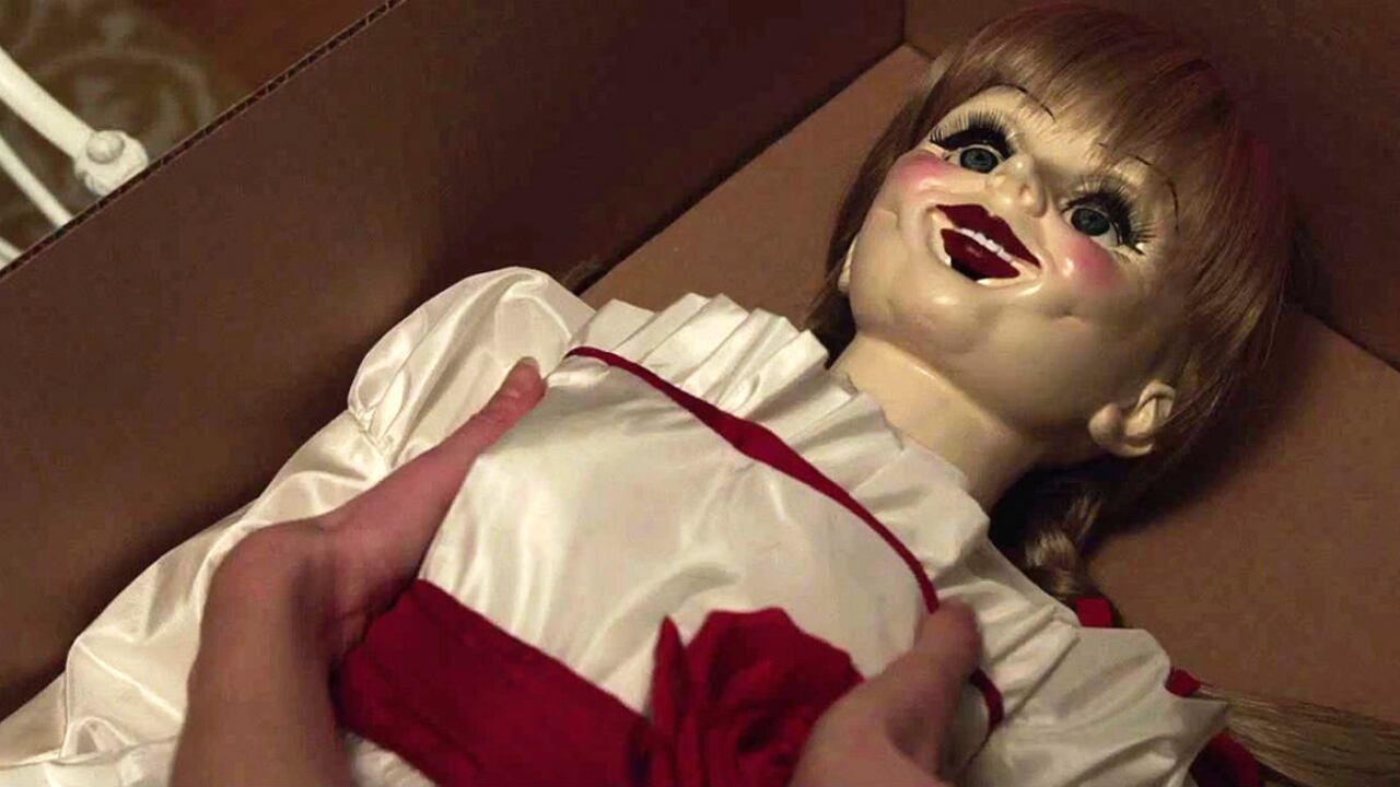 Un truco viral permite cambiar el ícono de WhatsApp por una imagen de Annabelle sin alterar su funcionamiento.