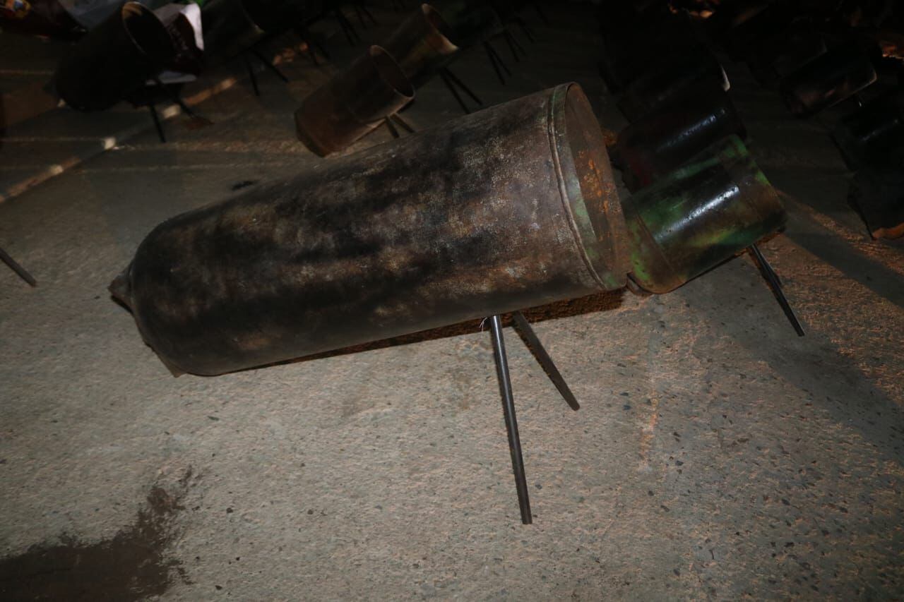 Lanzadores de explosivos artesanales.