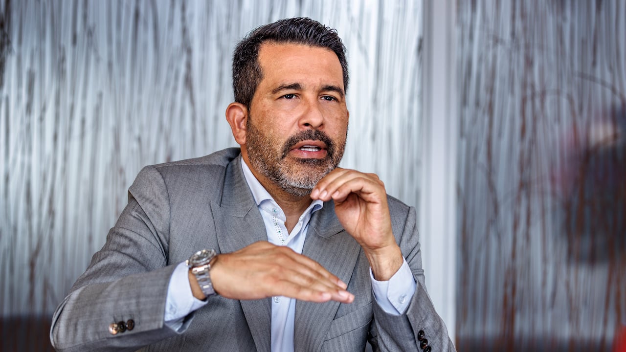 Luis Eduardo Llinás, director de la Dian.