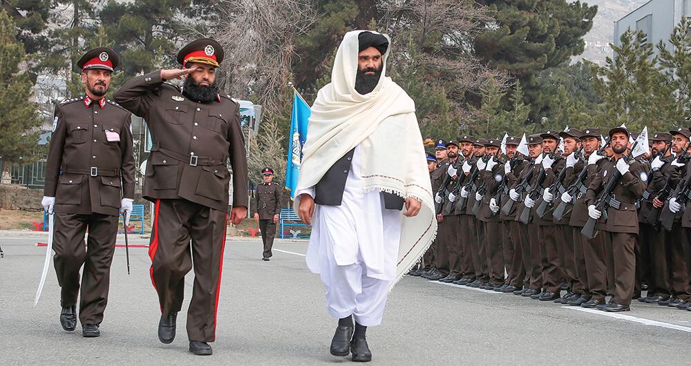 El acuerdo que iba a llevar la paz a Afganistán fue firmado por Estados Unidos y el emirato islámico de Afganistán, cuando Donald Trump aún era presidente