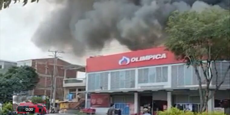 La emergencia fue atendida por integrantes del Cuerpo de Bomberos Voluntarios de Cali