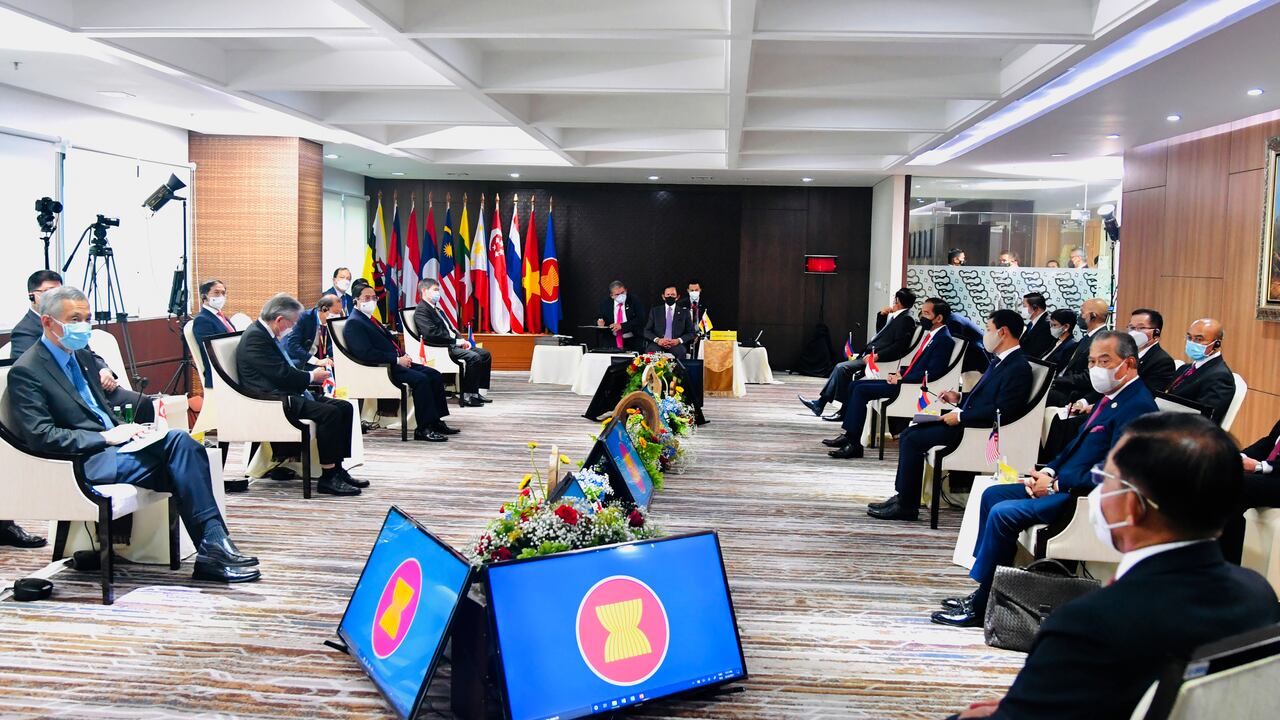 Junta de Birmania dice que acusaciones de la ONU son “incitaciones a la violencia”. (Laily Rachev, Indonesian Presidential Palace via AP, File)