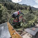 Este fin de semana Red Bull Monserrate Cerro Abajo, la carrera de downhill urbano regresa
25 de los mejores riders de 12 países se encuentran este 5 de febrero en una de las carreras de downhill urbano más exigentes del mundo, Red Bull Monserrate Cerro Abajo.