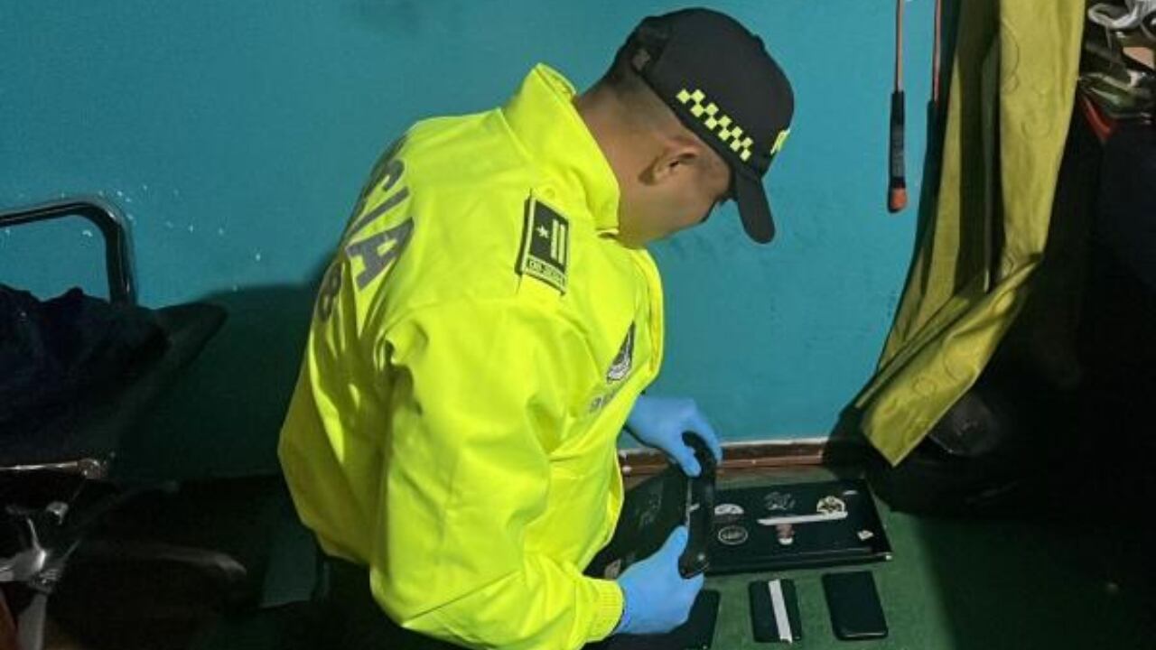 En los aparatos electrónicos se encontró material con contenido explícito.